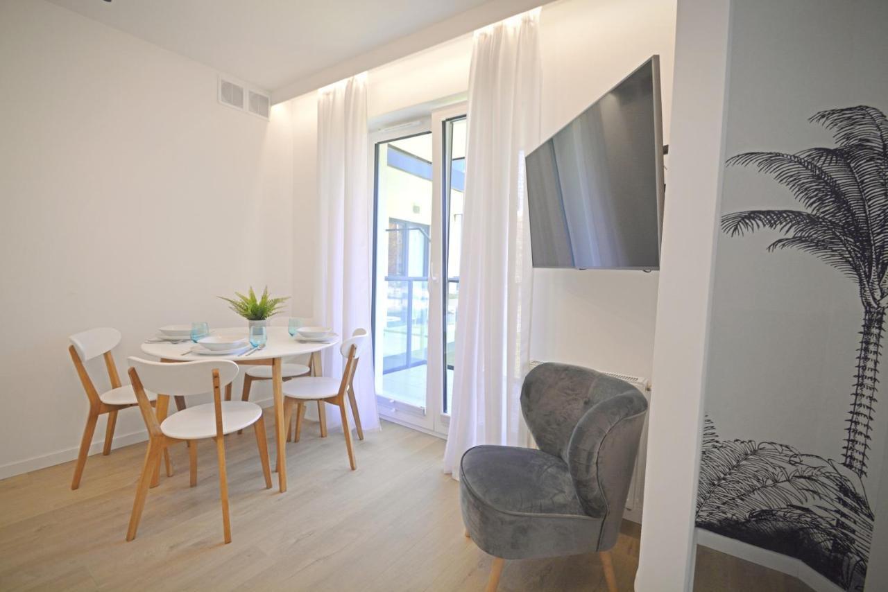 Apartamenty Bryza-Matejki 1B-Parking 슈비노우이스쳬 외부 사진